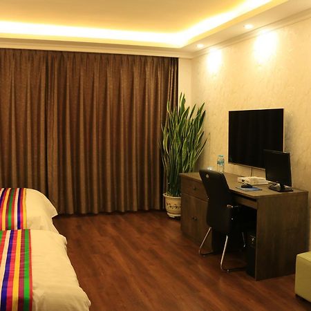 Hanshi Hotel Янджи Екстериор снимка